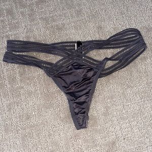 Victoria’s Secret NWT strap thong